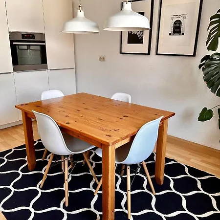 Wohnen Am Main - Kaffe-flat, 2 Schlafzimmer, Bis 4 Personen Wurzburg